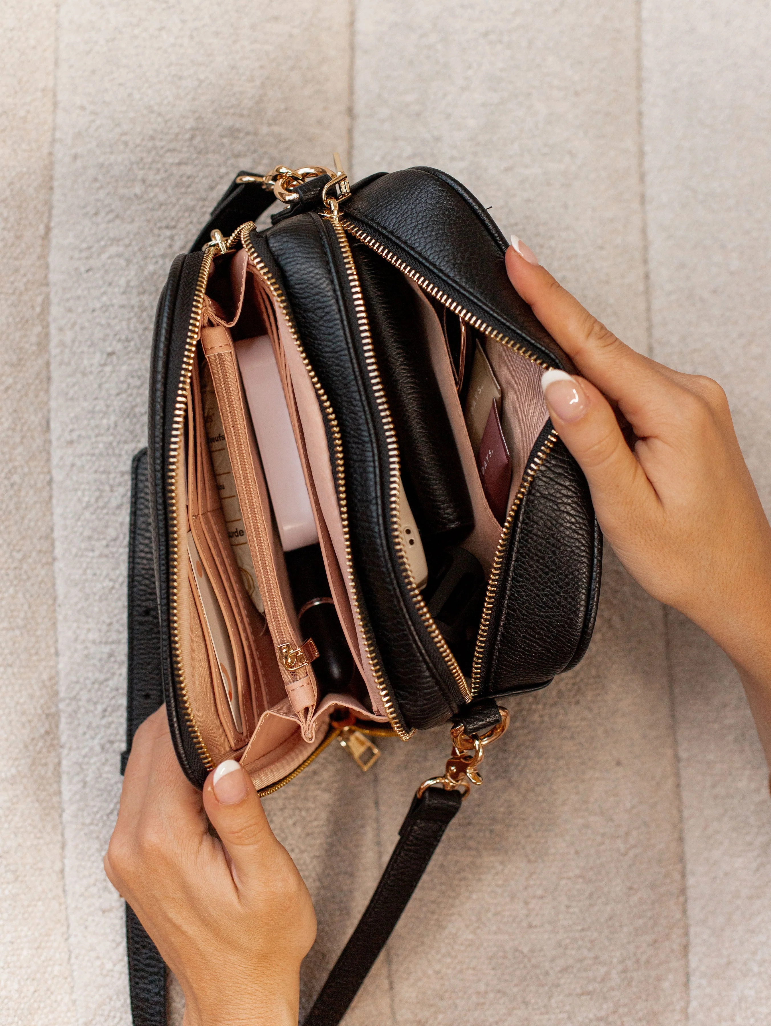 24/7 Crossbody Black - Image 6