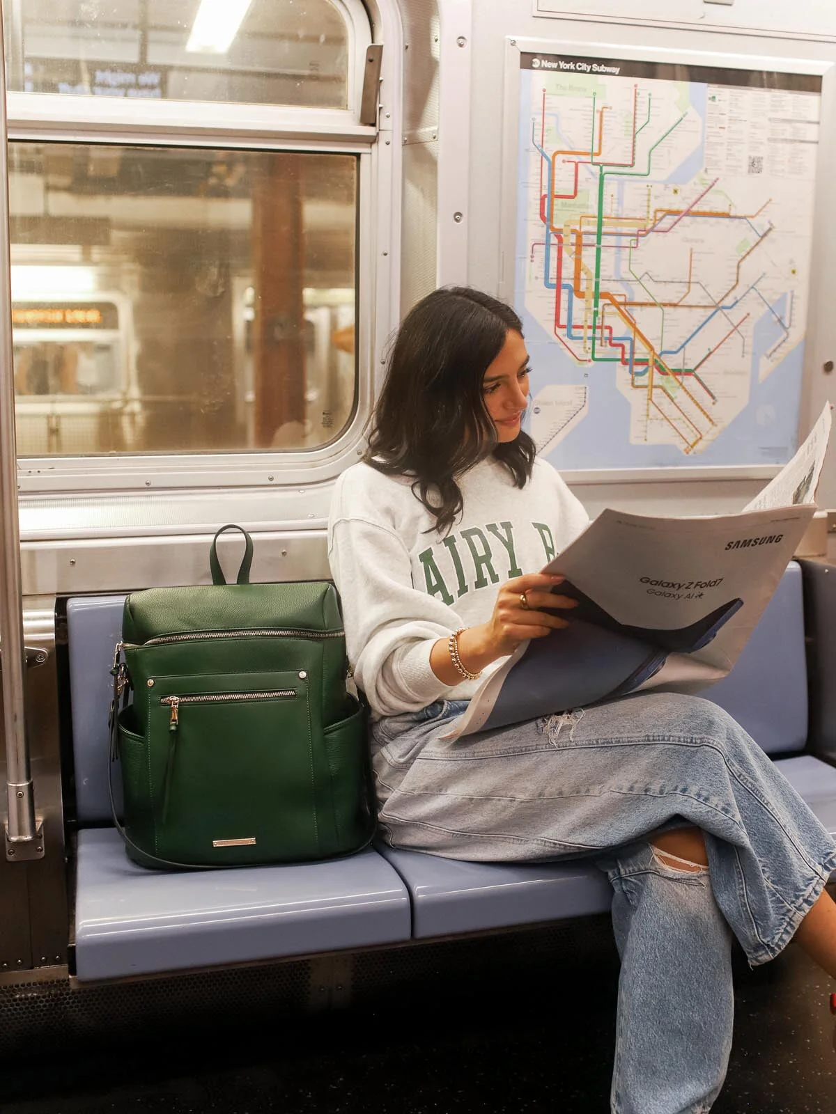 Commuter Backpack Heritage Green - Image 14