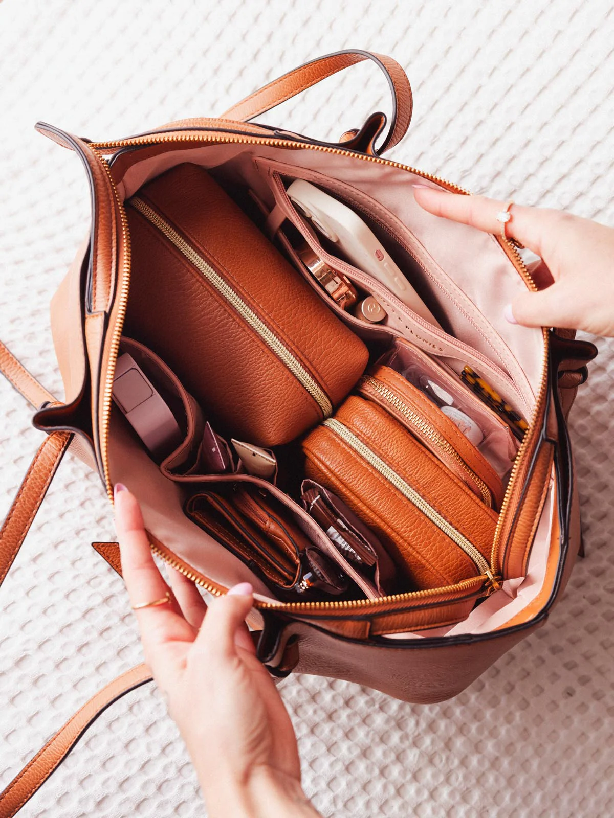Etta Tote Cognac - Image 4