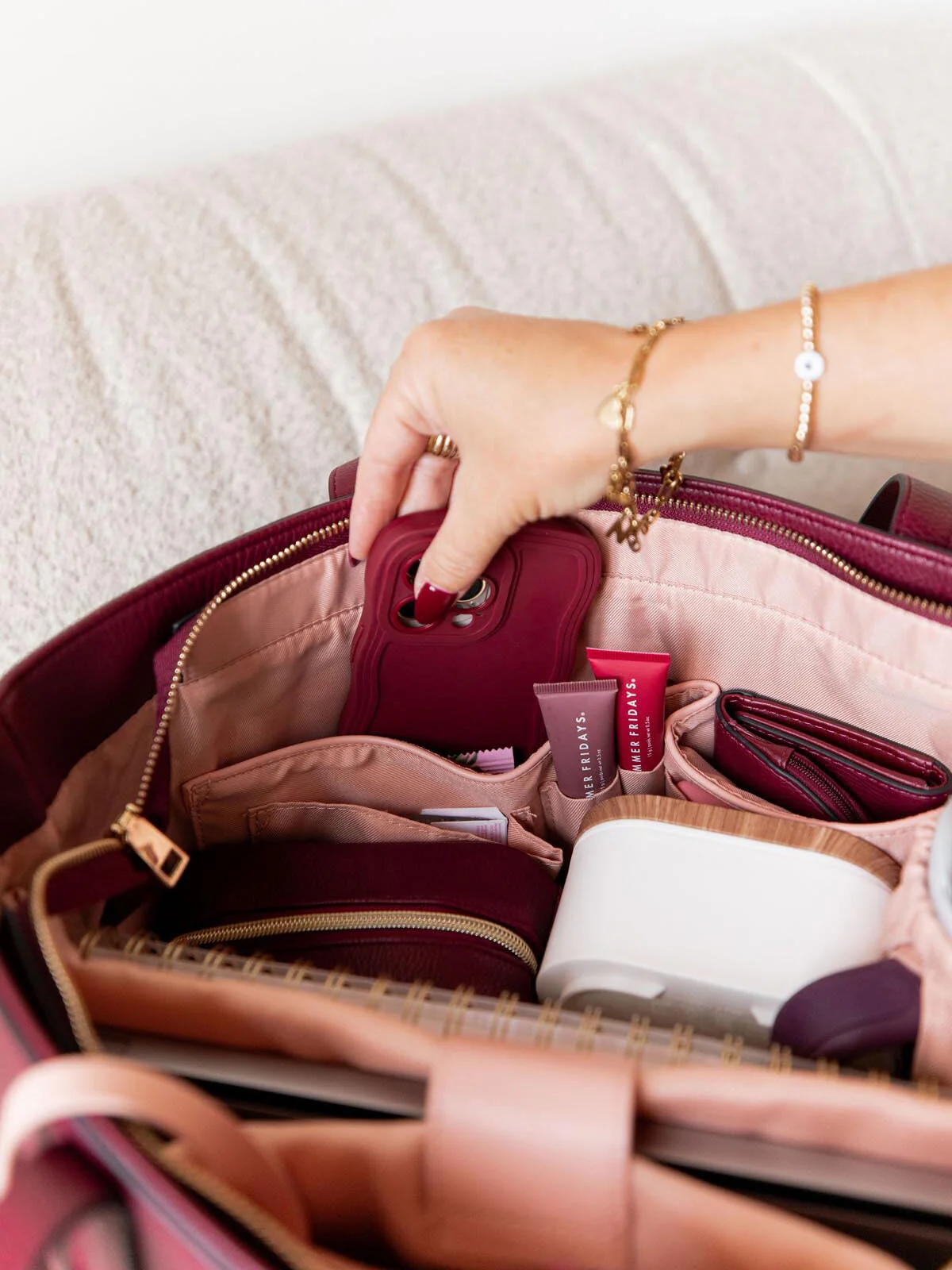 GO-GETTER TOTE berry - Image 21