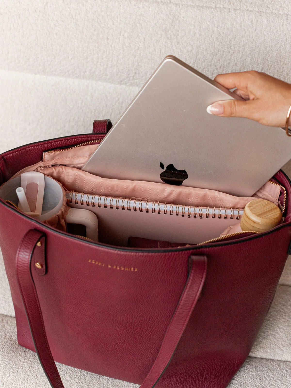 GO-GETTER TOTE berry - Image 6