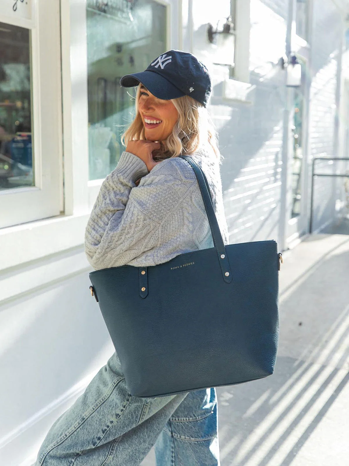 GO-GETTER TOTE Navy - Image 12