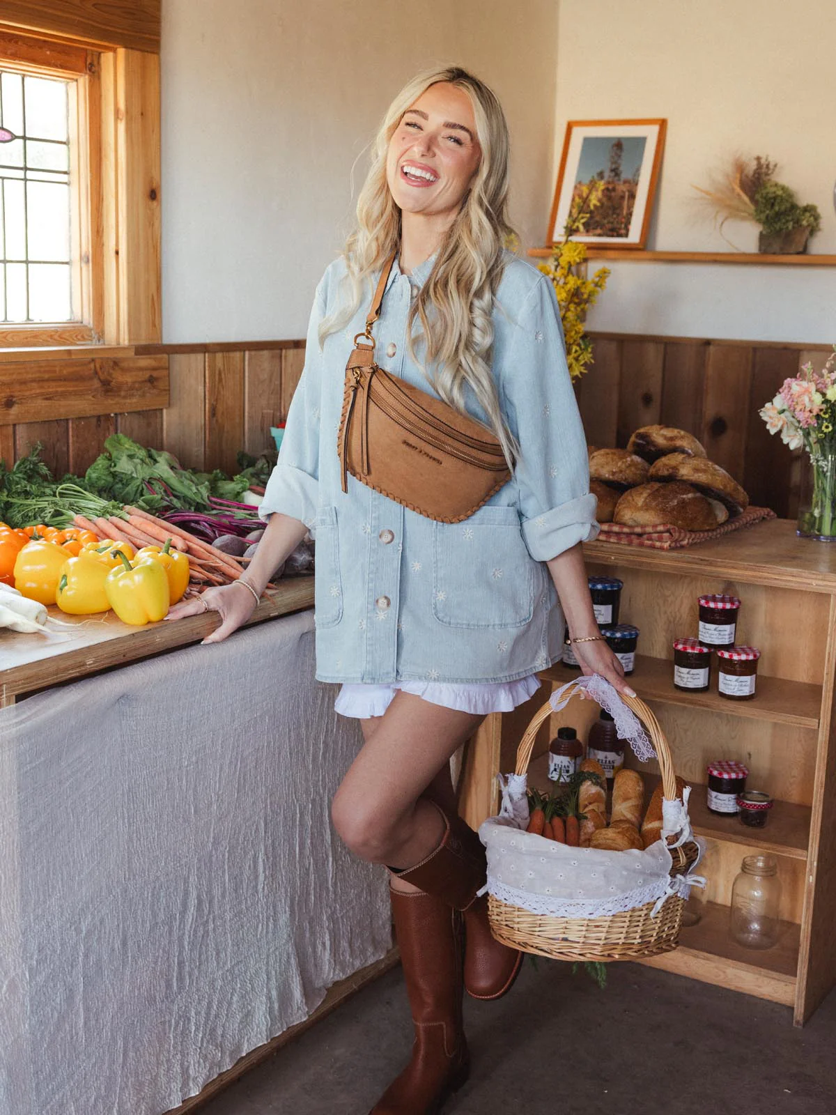 The Desert Crossbody Cognac - Image 2
