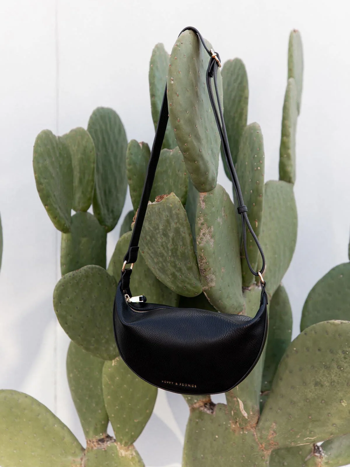 The Eclipse Crossbody Black - Image 10