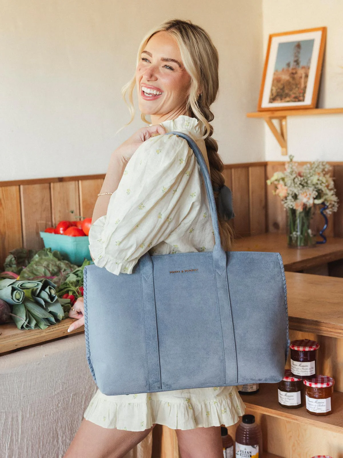 The Meadow Tote Light Blue Suede - Image 2
